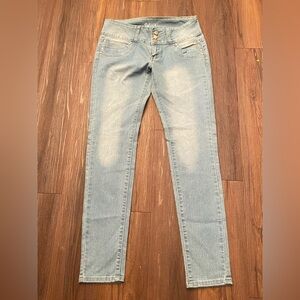 Kaba Women's Light Blue Jeans